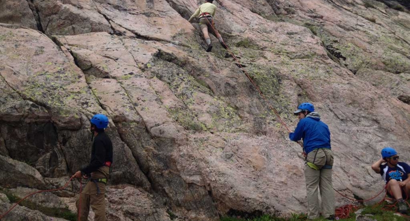 rock climbing class for teens